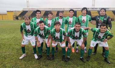 Fútbol local : Empataron 0 a 0 Apinta y Comunicaciones  