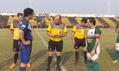 Final del Futbol de primera : APINTA Y PASO EMPATARON EN EL PRIMER CHOQUE