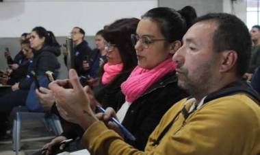 Mercedes: 140 participantes del Workshop "Crea y edita con el Celular"