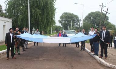 Felipe Yofre : Homenajearon a aquellos jóvenes valientes que lucharon en  Malvinas