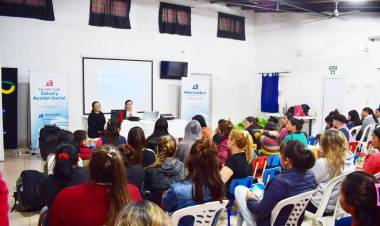 Mercedes : Charla Sobre Limites En La Crianza En El CIC Del Barrio Matadero