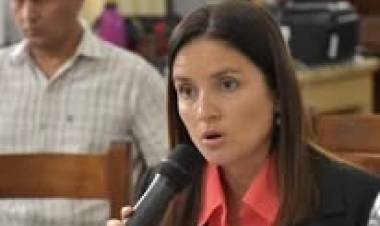 Belén Gómez “Estamos tranquilos porque tenemos el respaldo de los afiliados de la  UCR de Mercedes”