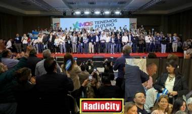 Valdés lanzó "Vamos Corrientes", estuvo presente Juanita Gauto