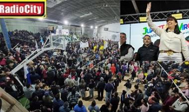 Club Atlético Mercedes :   Mas de 3500 personas acompañaron a Juana Gauto