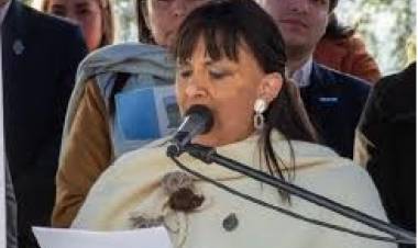 Juana Gauto “Los sueldos y los servicios básicos están garantizados hasta el 10 de Diciembre” 