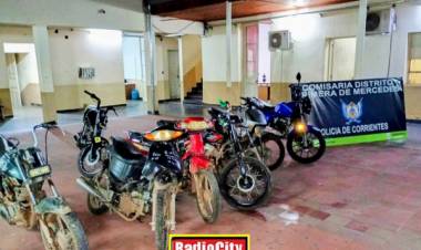Mercedes : La policía secuestro 8 motocicletas 