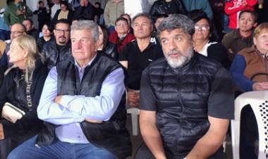 Mercedes : Víctor Cemborain apoyando al deporte 