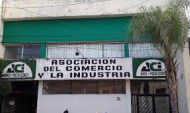 Comercios de Mercedes: polémica por el cierre a las 19 hs los días 24 y 31