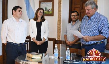 Mercedes: Cemborain confirmó su equipo y tomó juramento a nuevas autoridades