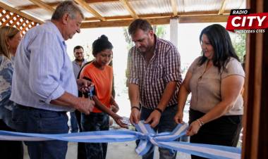 Mercedes: entregaron una vivienda totalmente equipada a una familia del barrio Recodo