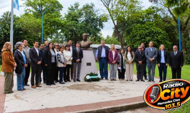 Mercedes conmemoró un nuevo aniversario de la Asociación Belgraniana con un acto en la Plazoleta Belgrano