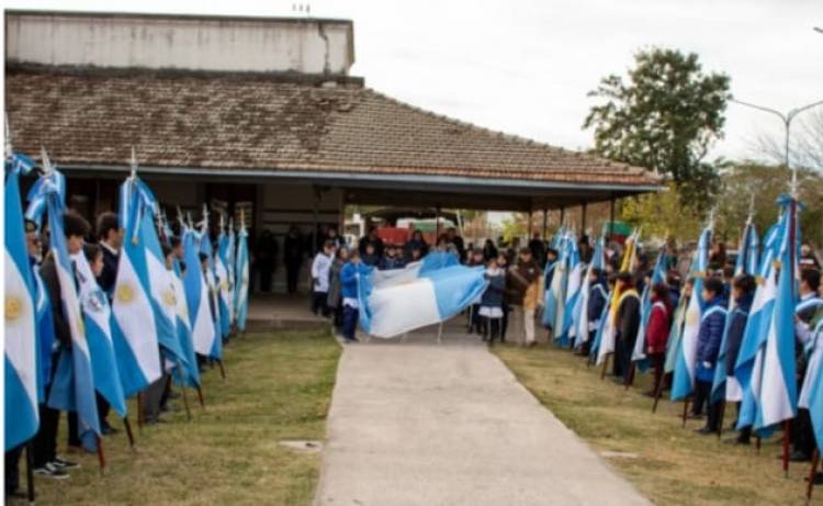 Mercedes conmemoró 208 años de la Independencia Argentina