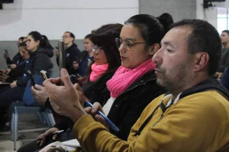 Mercedes: 140 participantes del Workshop "Crea y edita con el Celular"