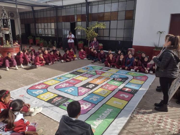 Mercedes : Taller En La Escuela Parroquial