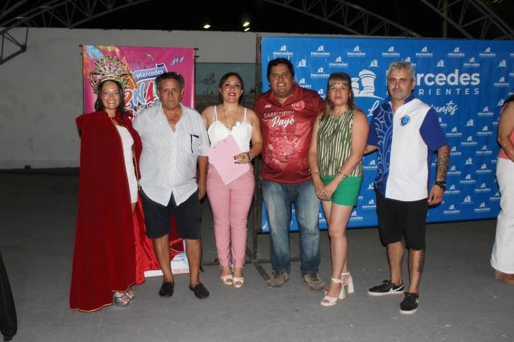 Mercedes ; Se entregaron los premios y distinciones del carnaval del Iberá 2025