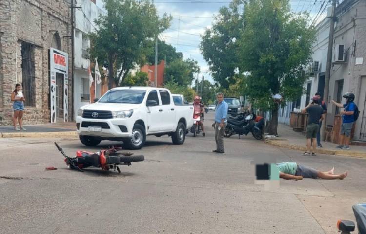 Mercedes: un motociclista sufrió heridas de gravedad
