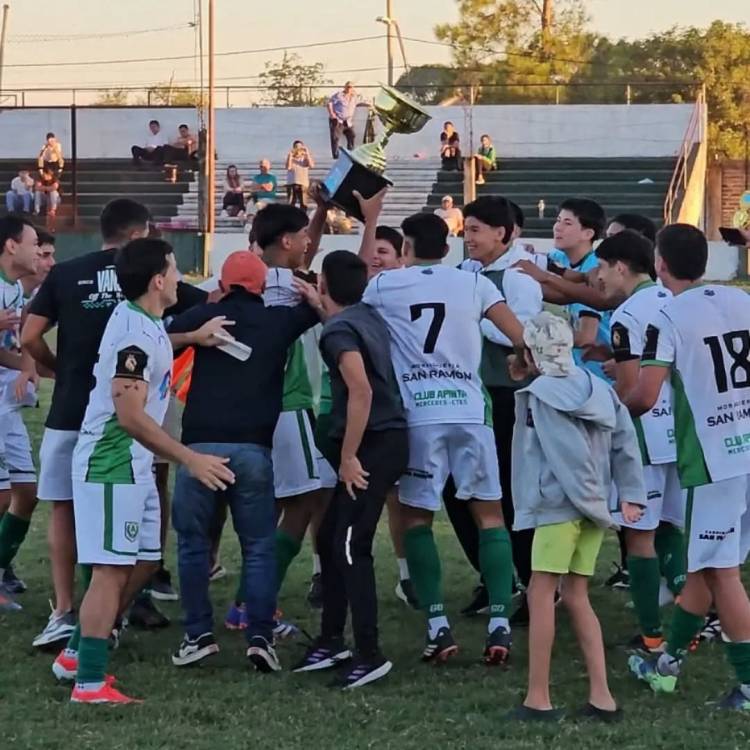 Mercedes : Apinta se corono campeón en 3ª división en el futbol mercedeño