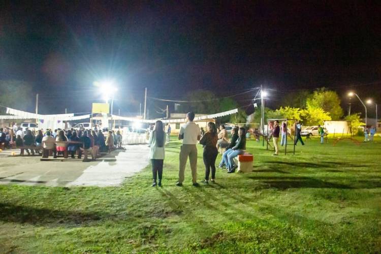 Mercedes: Mejoran la iluminación y reparan juegos infantiles en una plazoleta de Barrio San Pedro