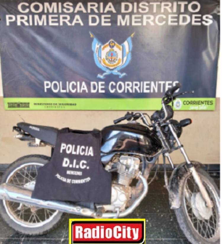 Mercedes: Recuperan motocicleta robada tras persecución y detenido al presunto autor