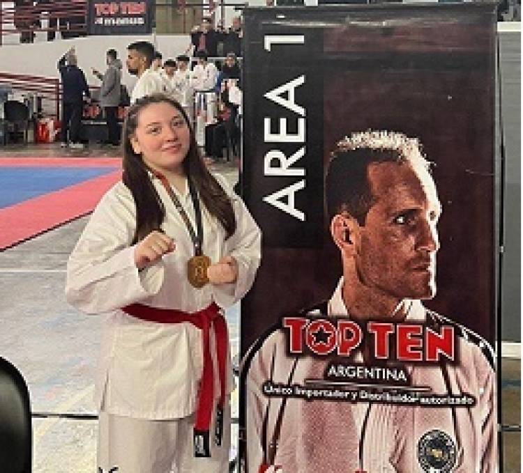 La mercedeña Naila Blanc  obtuvo el 3° puesto en lucha en el  Torneo súper 5 de Taekwondo