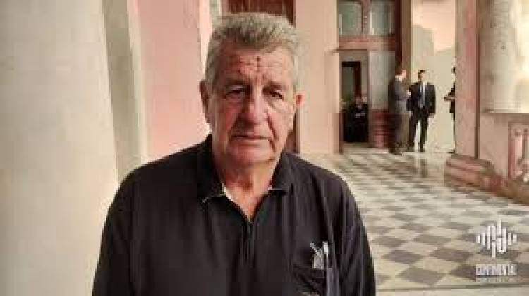 Cemborain: "El 70 por ciento de  las máquinas municipales fueron desguazadas"