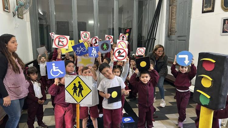 Mercedes: Educación vial en la Escuela Parroquial “Juana F. Diaz de Madariaga “