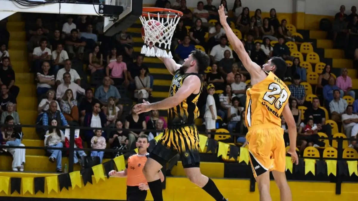 Mercedes : Comunicaciones sufrió su segunda derrota como local