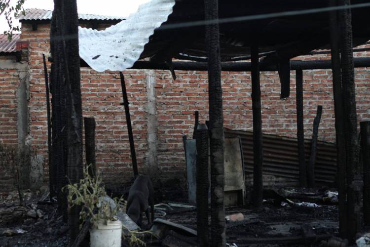 Incendio en el barrio Recodo: avanzan gestiones para brindar una solución habitacional