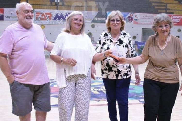 Mercedes : Comunicaciones rindió un emotivo homenaje a “Carlitos” Mendiburu