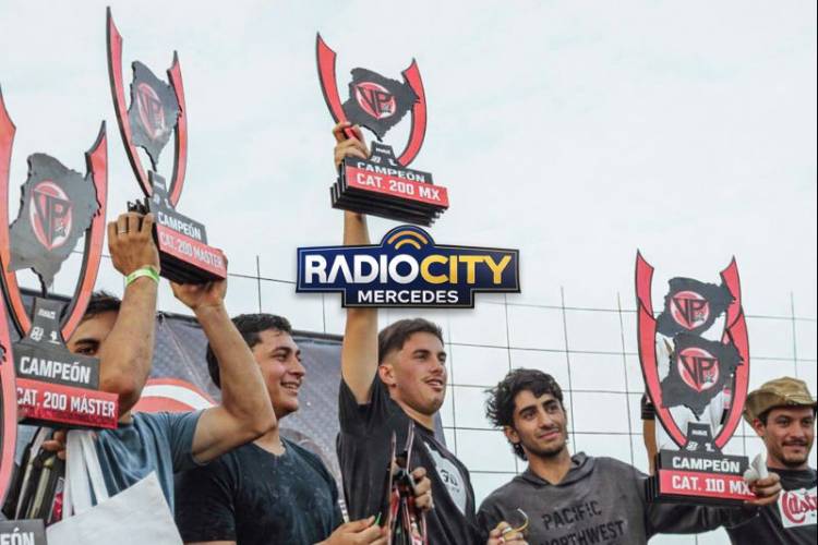 El Veloterra Provincial 2025 brilló en el circuito 5 de Julio de Mercedes