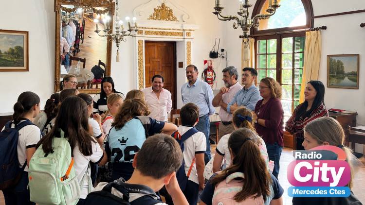 Mercedes: alumnos del Ceibo School visitaron el Concejo Deliberante y conocieron cómo se crean las ordenanzas