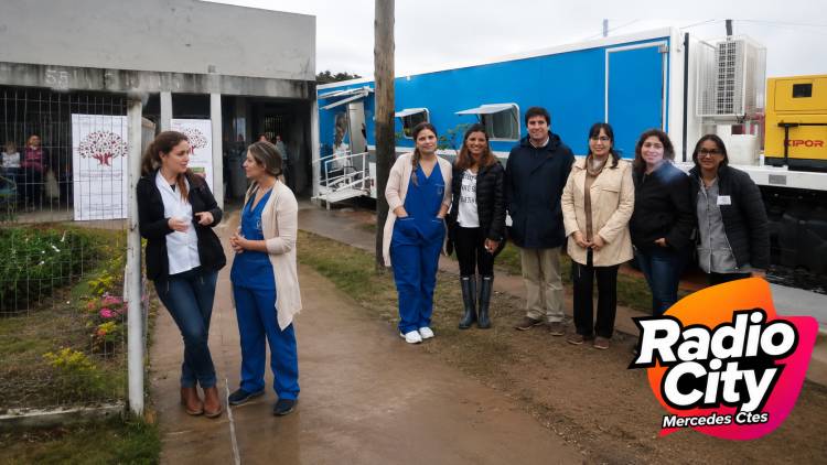 Mercedes: la Unidad Pediátrica Móvil de Fundación CONIN realiza atención gratuita en barrio Mataderos