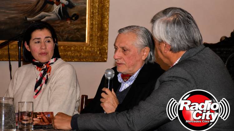 Mercedes: “Tito” López presentó su nuevo libro y fue reconocido por el Concejo Deliberante