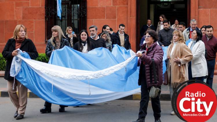 Mercedes homenajeó a las maestras jardineras en su día