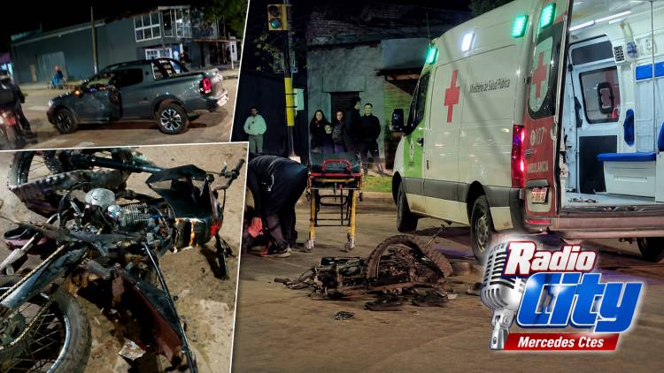 Mercedes: Violento choque entre una moto y una camioneta dejó dos heridos de gravedad