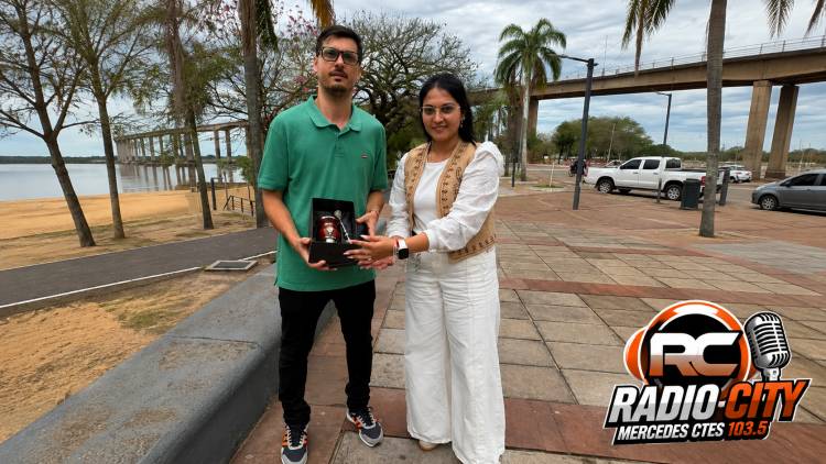 Mercedes avanza hacia la implementación de licencias de conducir profesionales