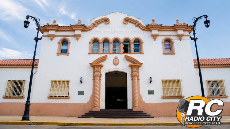 Mercedes: la Escuela Normal celebra sus 132 años recuperando las historias y recuerdos de generaciones de alumnos