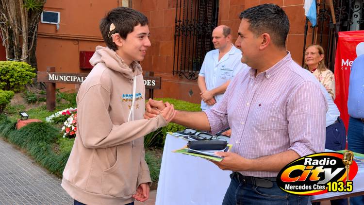 Anteojos gratuitos en Mercedes: más de 250 personas atendidas y una nueva oportunidad el lunes